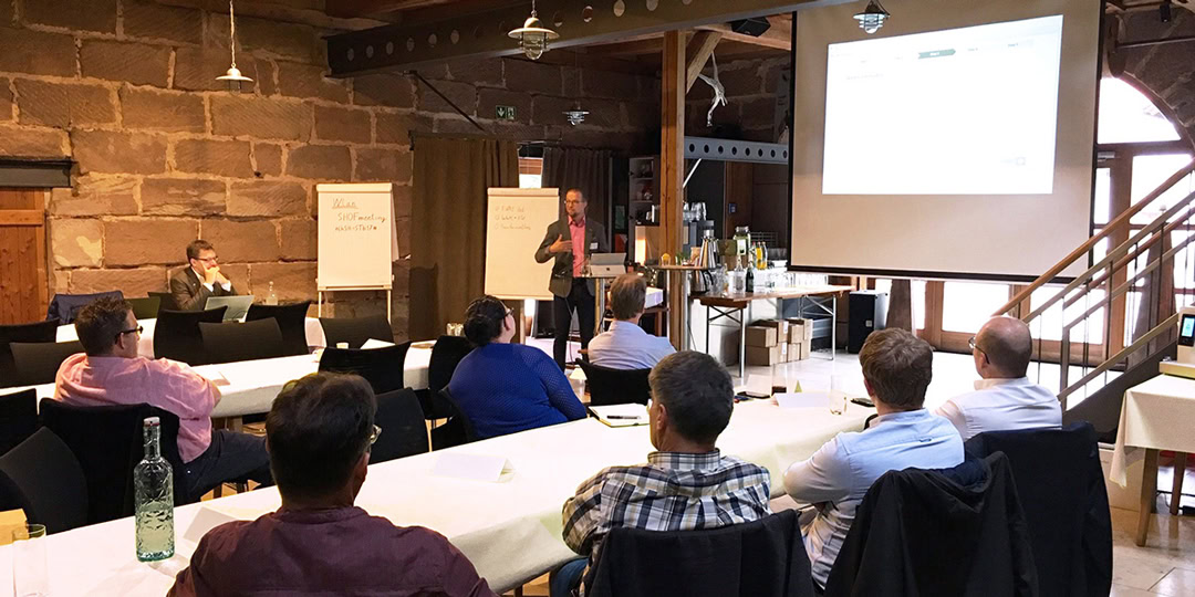 Interflex-Mitarbeiter hält Vortrag auf dem Interflex Customer Focus Day 2019 in Leinburg