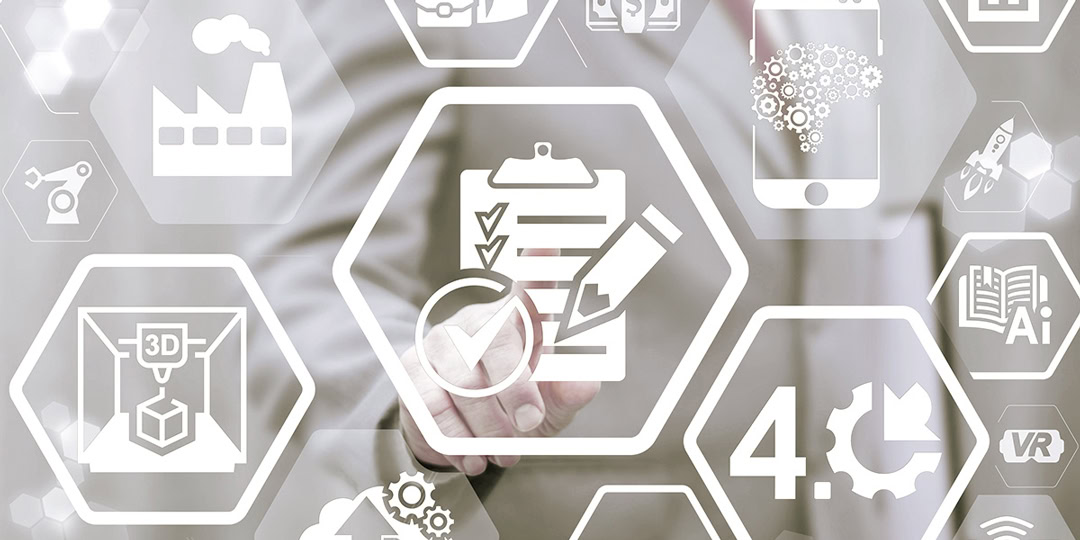 Bildkomposition aus verschiedenen Icons, davon im Vordergrund ein Checklisten-Symbol