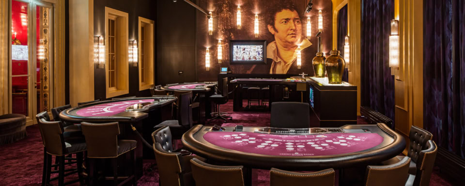 Casino Baden-Baden mit mehreren Spieltischen