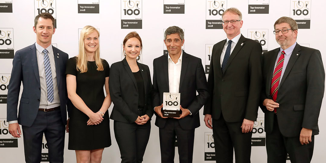 Ranga Yogeshwar ehrt Interflex-Mitarbeiter auf der TOP 100"-Veranstaltung als eines der innovativsten Unternehmen im deutschen Mittelstand 2018