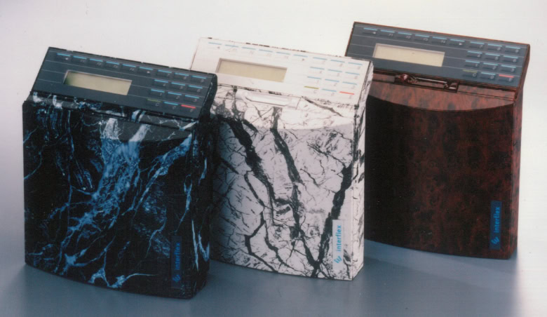 Drie 6xx-serie terminals voor tijdregistratie van Interflex